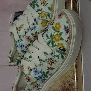 Toms  sneakers floral design